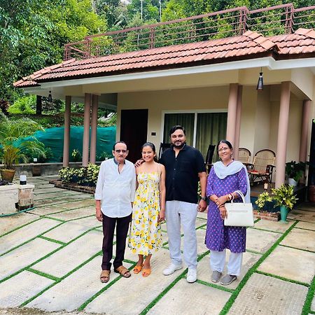 Fab Valley Homestay 蒙纳 外观 照片