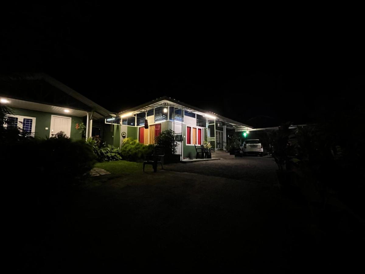 Fab Valley Homestay 蒙纳 外观 照片