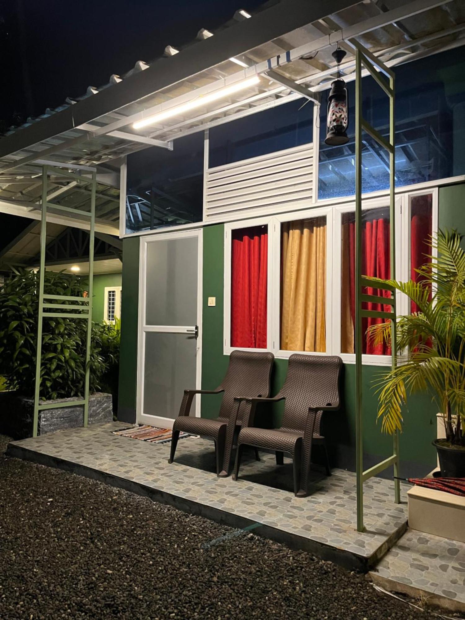 Fab Valley Homestay 蒙纳 外观 照片