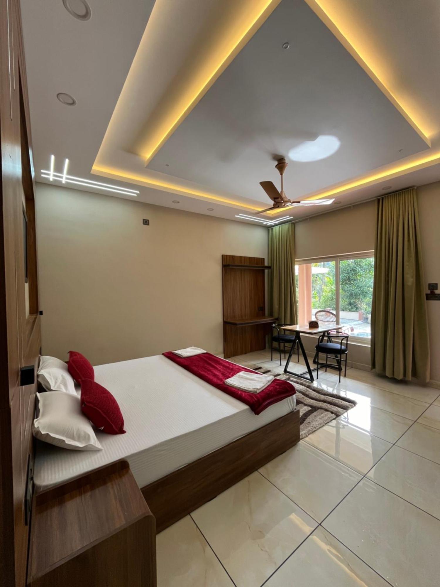 Fab Valley Homestay 蒙纳 客房 照片