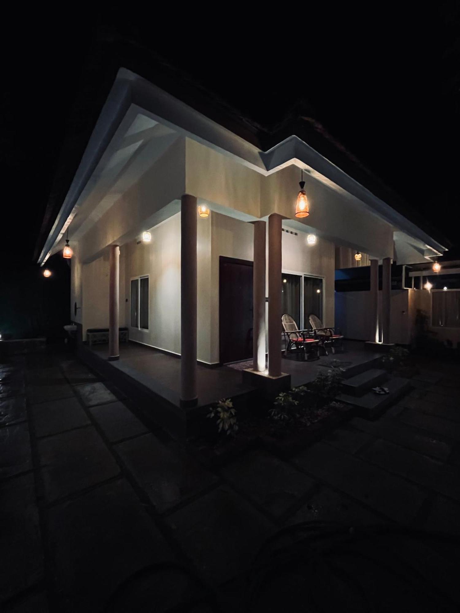 Fab Valley Homestay 蒙纳 客房 照片